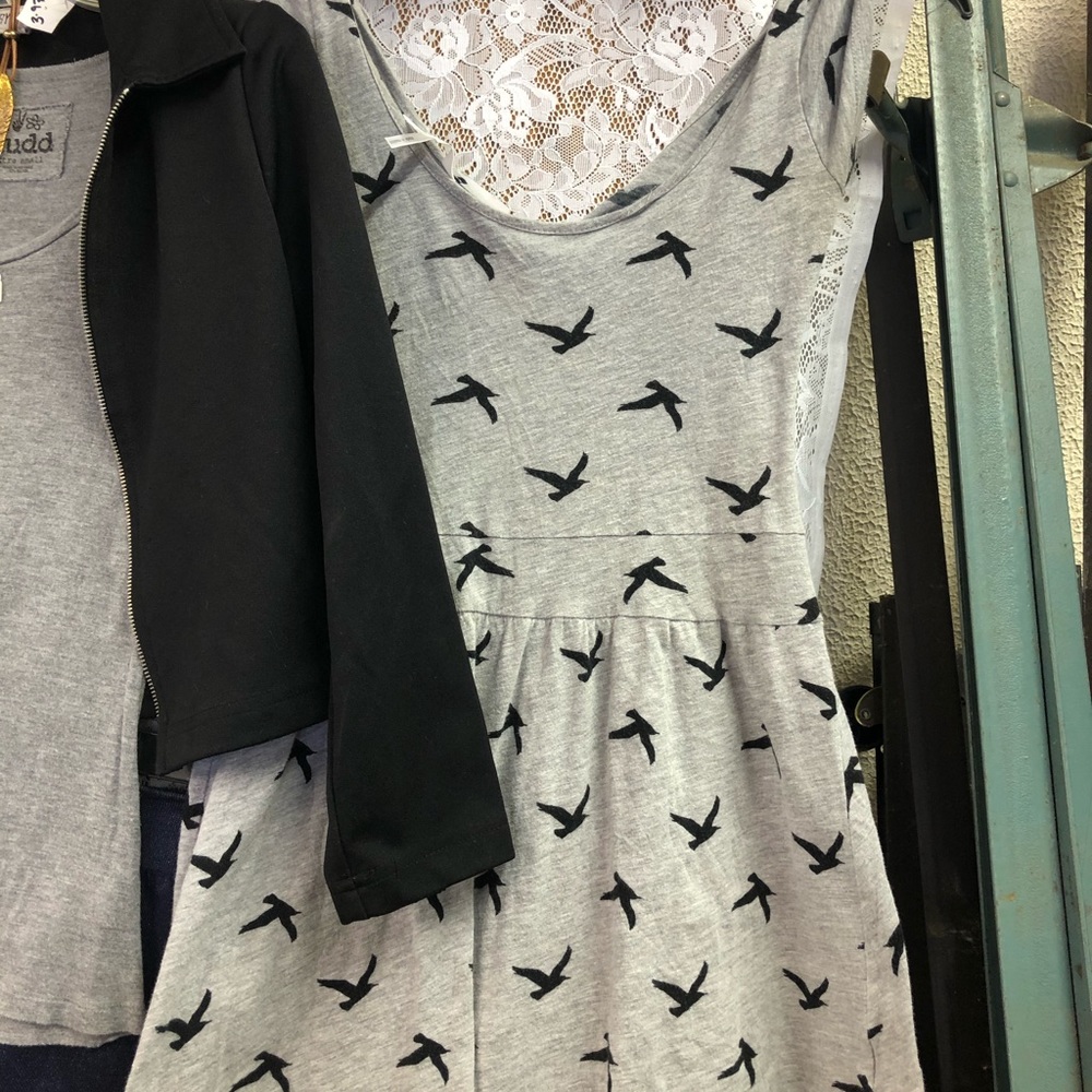 Trendz Collection - Picture 2 of 5